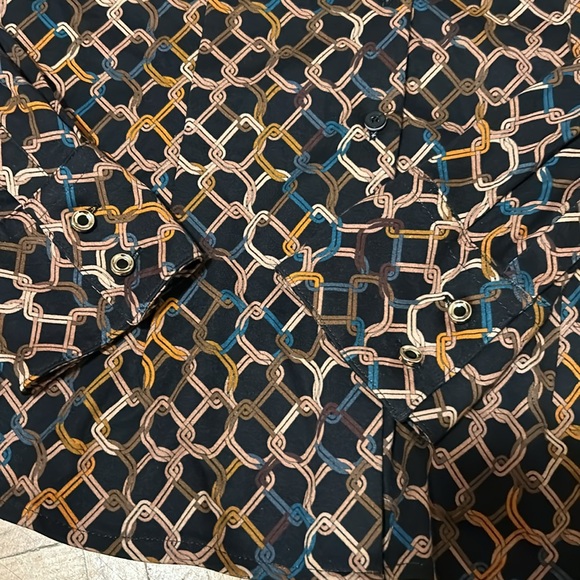 Desoto Geometric Patterned Button-Up Shirt - Picture 2 of 8